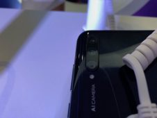 Новый смартфон Honor 10i представлен в России Новый смартфон Honor 10i представлен в России