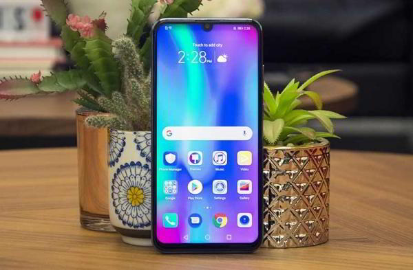 Обзор Honor 10 Lite: бюджетный телефон с потрясной внешностью Обзор Honor 10 Lite: бюджетный телефон с потрясной внешностью