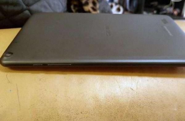 Обзор Chuwi Hi9 бюджетного планшета для игр Обзор Chuwi Hi9 бюджетного планшета для игр