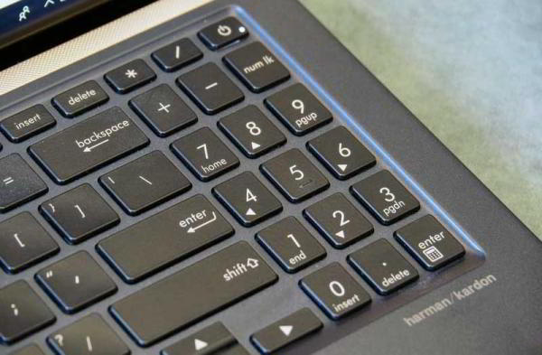 Обзор Asus ZenBook 15 UX533 производительного ноутбука в компактном корпусе Обзор Asus ZenBook 15 UX533 производительного ноутбука в компактном корпусе