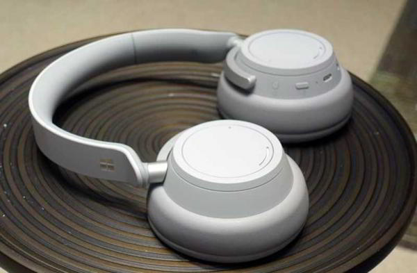 Первый обзор Microsoft Surface Headphones: детальный и сокрушающий звук Первый обзор Microsoft Surface Headphones: детальный и сокрушающий звук