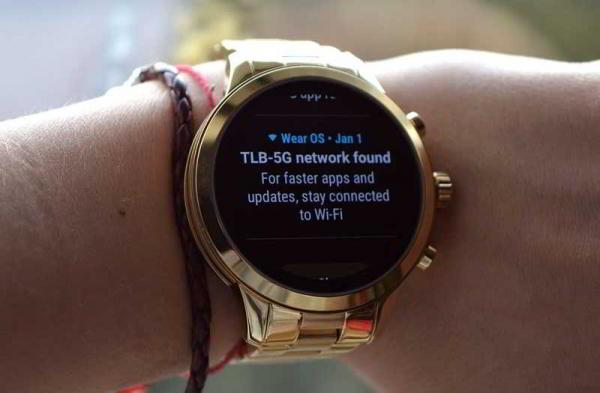 Обзор Michael Kors Access Runway: функциональные и модные умные часы Обзор Michael Kors Access Runway: функциональные и модные умные часы