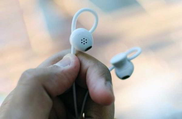 Обзор Google Pixel USB-C умных и доступных наушников USB-C Обзор Google Pixel USB-C умных и доступных наушников USB-C