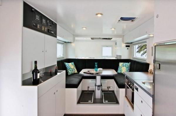 Action Mobil Zetros 5000 — дом на колесах для самых суровых путешественников Action Mobil Zetros 5000 — дом на колесах для самых суровых путешественников