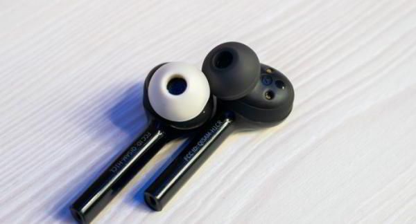 Обзор гарнитуры Huawei FreeBuds Lite. Полностью беспроводная красотка