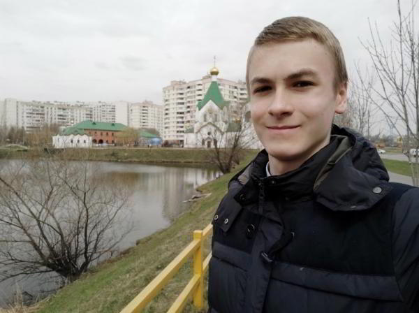 Обзор Xiaomi Mi 9: недорогой флагман Обзор Xiaomi Mi 9: недорогой флагман