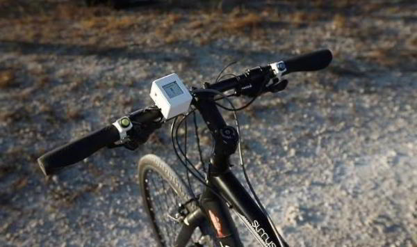 Легкий складной парус добавит мощности любому велосипеду Легкий складной парус добавит мощности любому велосипеду