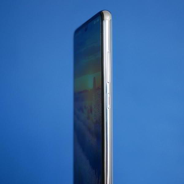 Обзор смартфона Huawei P30: базовый флагман Обзор смартфона Huawei P30: базовый флагман