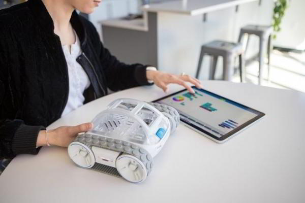 Компания Sphero выпустила специального робота для хакеров Компания Sphero выпустила специального робота для хакеров