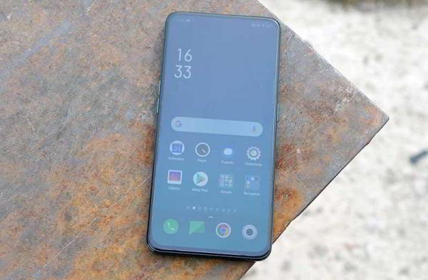 Обзор Oppo Reno: уникальный телефон с выдвижной камерой Обзор Oppo Reno: уникальный телефон с выдвижной камерой