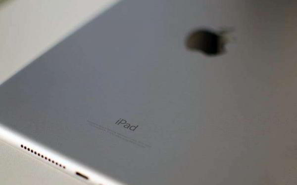 Обзор Apple iPad (2018) — Новый iPad почти не обновлён, но остаётся королём планшетов Обзор Apple iPad (2018) — Новый iPad почти не обновлён, но остаётся королём планшетов