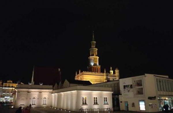 Обзор Oppo Reno: уникальный телефон с выдвижной камерой Обзор Oppo Reno: уникальный телефон с выдвижной камерой