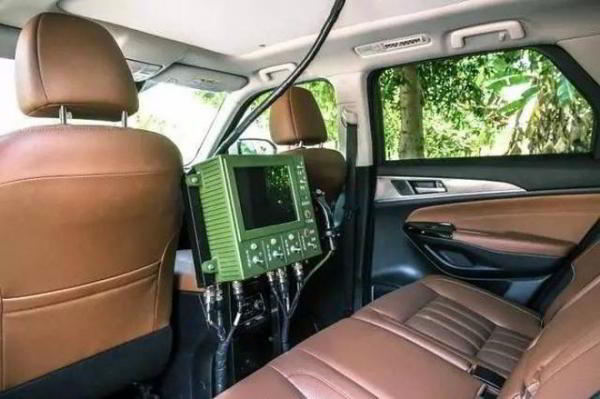 Никто не знает, зачем в Китае разрабатывают городской внедорожник с пулеметом Никто не знает, зачем в Китае разрабатывают городской внедорожник с пулеметом