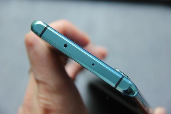 Обзор Huawei P30 Pro: на пути к идеальному смартфону Обзор Huawei P30 Pro: на пути к идеальному смартфону