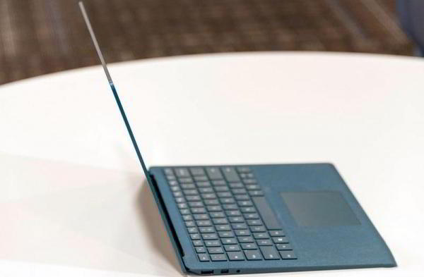 Обзор Microsoft Surface Laptop: производительный и приятный ноутбук Обзор Microsoft Surface Laptop: производительный и приятный ноутбук