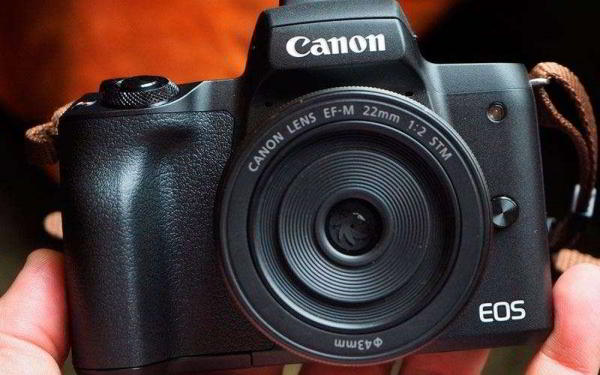 Canon EOS M50 — Обзор почти идеальной камеры для влогеров Canon EOS M50 — Обзор почти идеальной камеры для влогеров