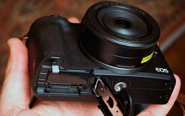 Canon EOS M50 — Обзор почти идеальной камеры для влогеров Canon EOS M50 — Обзор почти идеальной камеры для влогеров