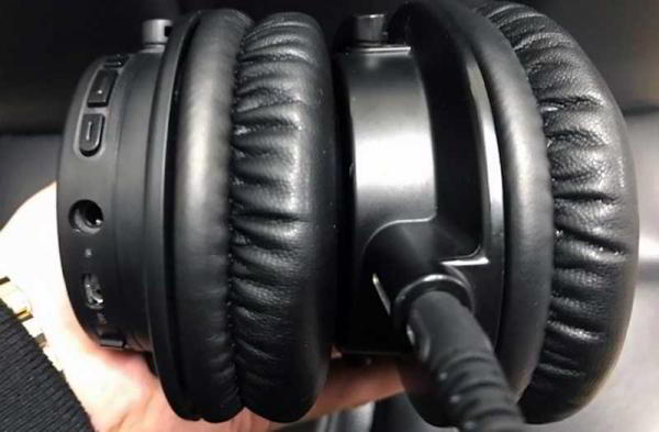 Обзор Audio-Technica ATH-M50xBT: студийный звук всегда с вами Обзор Audio-Technica ATH-M50xBT: студийный звук всегда с вами