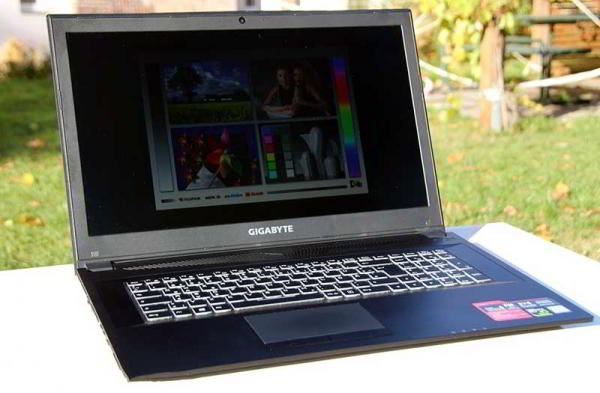 Обзор Gigabyte Sabre 17: мощного ноутбука среднего класса Обзор Gigabyte Sabre 17: мощного ноутбука среднего класса