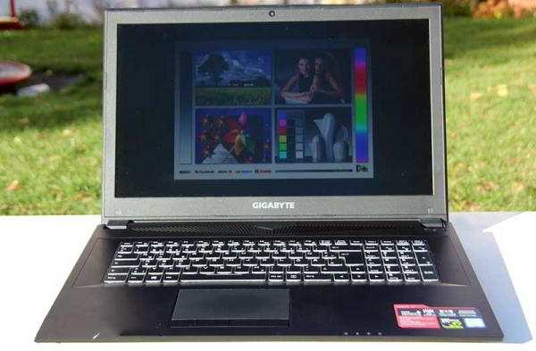 Обзор Gigabyte Sabre 17: мощного ноутбука среднего класса Обзор Gigabyte Sabre 17: мощного ноутбука среднего класса