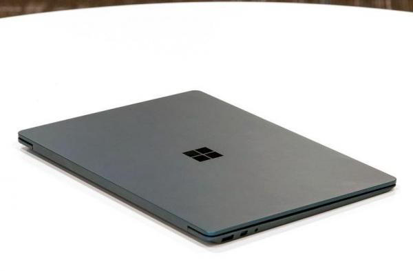 Обзор Microsoft Surface Laptop: производительный и приятный ноутбук Обзор Microsoft Surface Laptop: производительный и приятный ноутбук