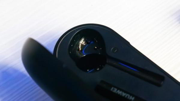 Обзор гарнитуры Huawei FreeBuds Lite. Полностью беспроводная красотка