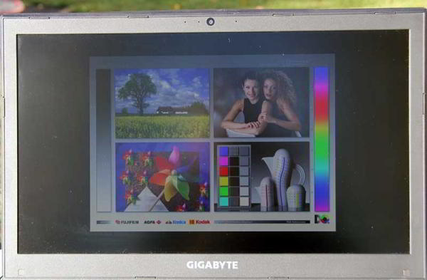 Обзор Gigabyte Sabre 17: мощного ноутбука среднего класса Обзор Gigabyte Sabre 17: мощного ноутбука среднего класса