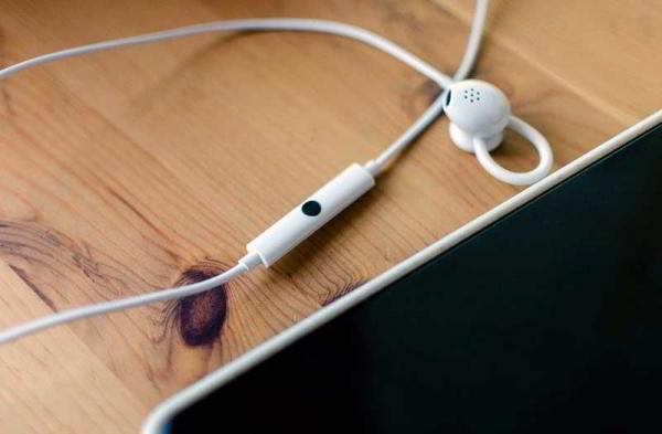 Обзор Google Pixel USB-C умных и доступных наушников USB-C Обзор Google Pixel USB-C умных и доступных наушников USB-C