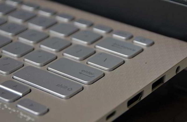 Обзор Asus VivoBook S14 разумного ноутбука для обычного пользователя Обзор Asus VivoBook S14 разумного ноутбука для обычного пользователя