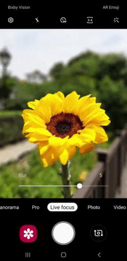 Обзор смартфона Samsung Galaxy A70: внушительный экран и емкая батарея Обзор смартфона Samsung Galaxy A70: внушительный экран и емкая батарея