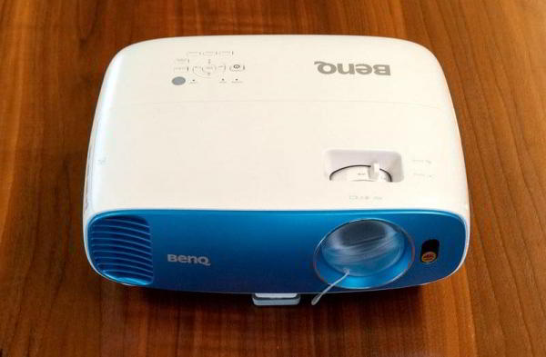 Обзор BenQ TK800: фантастический и яркий 4K домашний проектор Обзор BenQ TK800: фантастический и яркий 4K домашний проектор