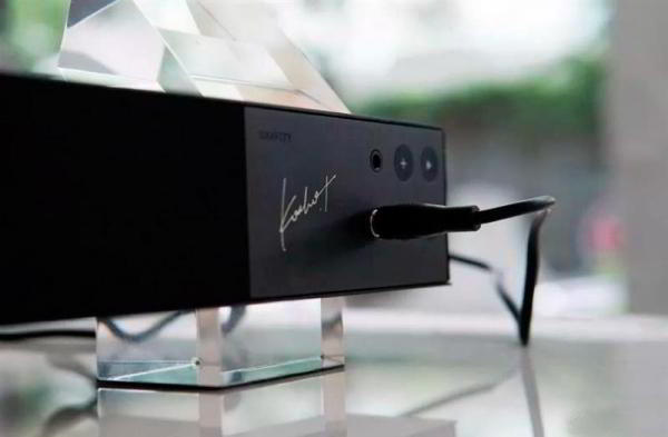 Первый обзор Meizu Gravity: иллюзия парящая в воздухе Первый обзор Meizu Gravity: иллюзия парящая в воздухе