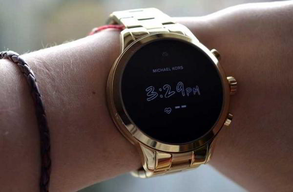 Обзор Michael Kors Access Runway: функциональные и модные умные часы Обзор Michael Kors Access Runway: функциональные и модные умные часы