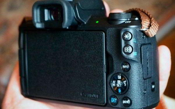 Canon EOS M50 — Обзор почти идеальной камеры для влогеров Canon EOS M50 — Обзор почти идеальной камеры для влогеров