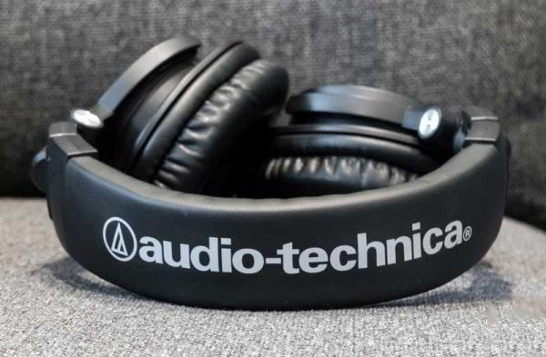 Обзор Audio-Technica ATH-M50xBT: студийный звук всегда с вами Обзор Audio-Technica ATH-M50xBT: студийный звук всегда с вами