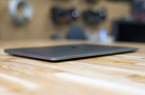 Обзор ноутбука Apple MacBook Air 2018 со всем необходимым