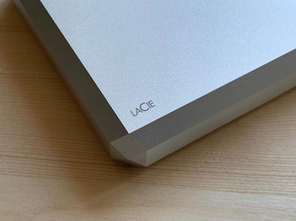 Обзор внешнего накопителя LaCie Mobile Drive (5TB) Обзор внешнего накопителя LaCie Mobile Drive (5TB)