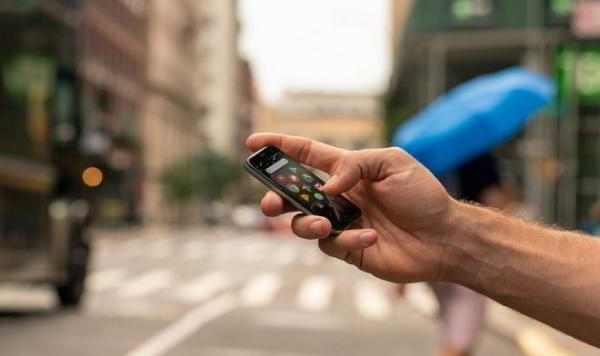 Palm представила смарт-компаньона для телефона