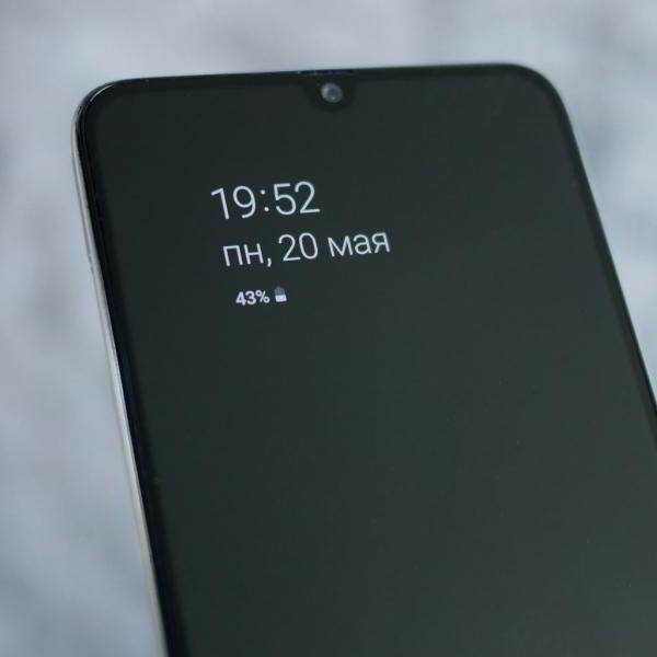 Обзор смартфона Samsung Galaxy A70: внушительный экран и емкая батарея Обзор смартфона Samsung Galaxy A70: внушительный экран и емкая батарея
