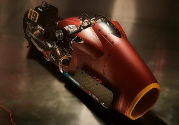 К 100-летнему юбилею компания Indian Motorcycle построила потрясающий байк «Аппалузу» К 100-летнему юбилею компания Indian Motorcycle построила потрясающий байк «Аппалузу»