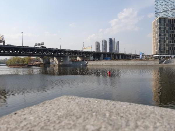 Какой смартфон снимает лучше: фототест для Huawei P30 Pro, Samsung Galaxy S10 и Xiaomi Mi 9 Какой смартфон снимает лучше: фототест для Huawei P30 Pro, Samsung Galaxy S10 и Xiaomi Mi 9