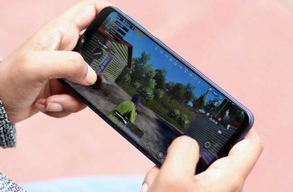 Обзор Samsung Galaxy M20: угроза смартфонам Xiaomi и Huawei Обзор Samsung Galaxy M20: угроза смартфонам Xiaomi и Huawei