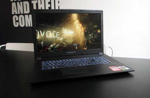 Обзор Gigabyte Sabre 17: мощного ноутбука среднего класса Обзор Gigabyte Sabre 17: мощного ноутбука среднего класса