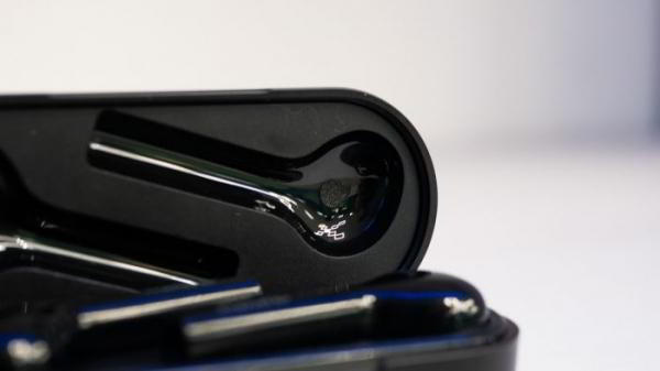 Обзор гарнитуры Huawei FreeBuds Lite. Полностью беспроводная красотка