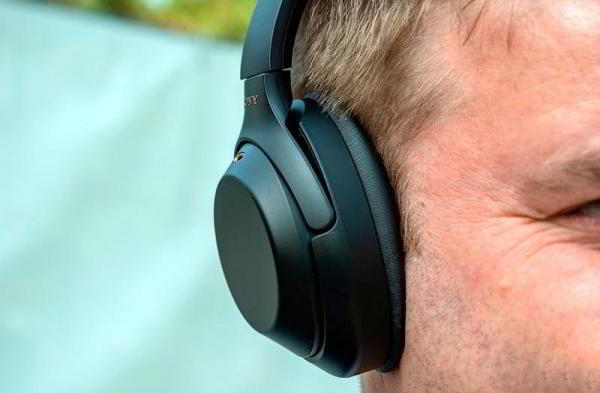 Обзор Sony WH-1000XM3: беспроводные наушники с лучшим шумоподавлением Обзор Sony WH-1000XM3: беспроводные наушники с лучшим шумоподавлением