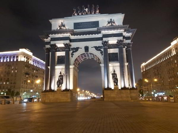 Обзор Samsung Galaxy A70: смартфон с огромным экраном и мощной батареей Обзор Samsung Galaxy A70: смартфон с огромным экраном и мощной батареей