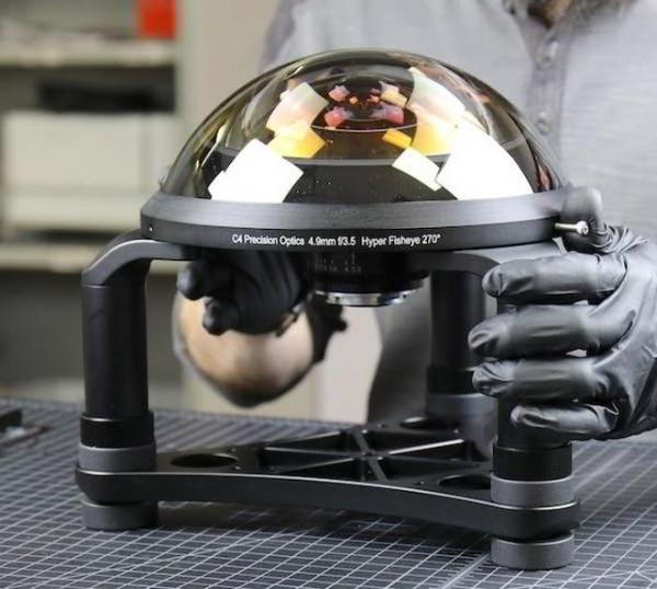 Самый широкий в мире объектив «фишай» способен заглянуть себе за спину Самый широкий в мире объектив «фишай» способен заглянуть себе за спину