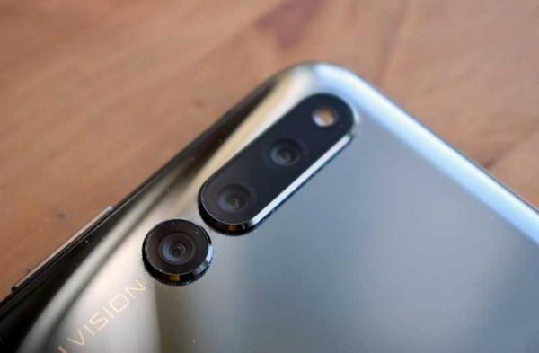 Обзор смартфона Honor Magic 2: яркого слайдера без рамок Обзор смартфона Honor Magic 2: яркого слайдера без рамок