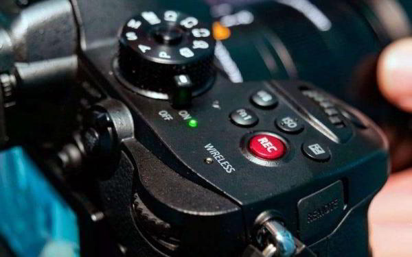 Камера Panasonic Lumix GH5S — Обзор устройства с более разумным подходом к пикселям Камера Panasonic Lumix GH5S — Обзор устройства с более разумным подходом к пикселям