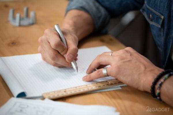 Hoverpen – ручка, умеющая левитировать (9 фото + видео) Hoverpen – ручка, умеющая левитировать (9 фото + видео)